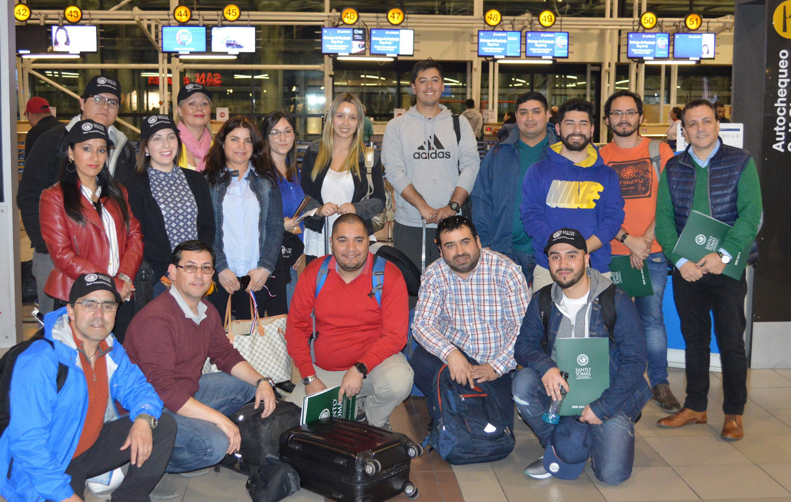 Estudiantes de Santo Tomás participan de curso de Emprendimiento e Innovación en México