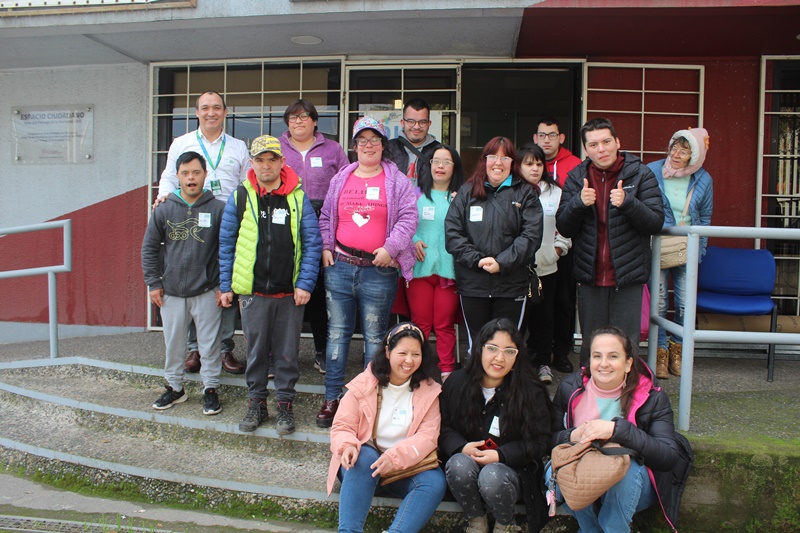 "Aprende Emprende" inicia talleres con egresados de escu ...
