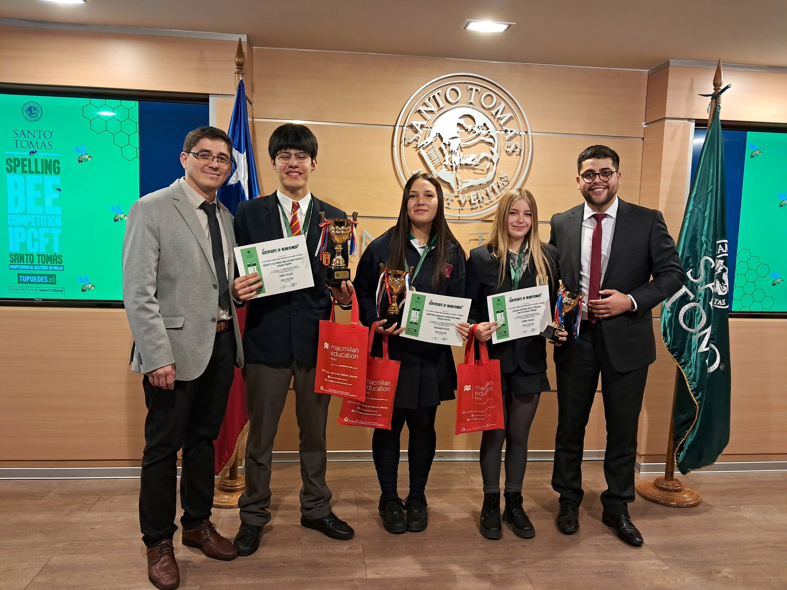 Concurso de deletreo en inglés convocó a 21 colegios d ...