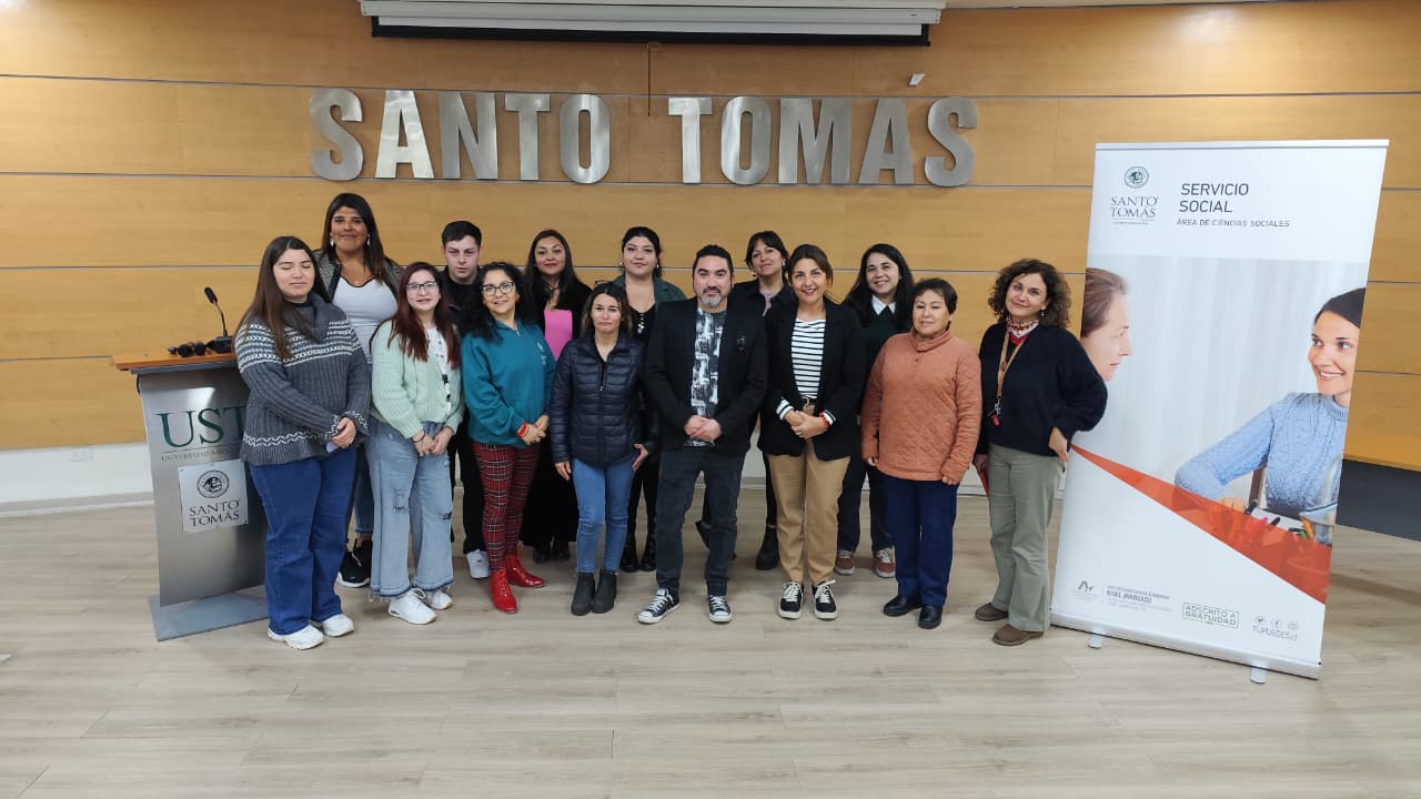 Área de Ciencias Sociales de Santo Tomás La Serena rea ...