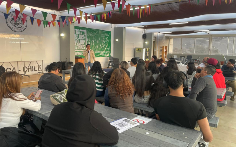 Santo Tomás Arica promueve jornada de integración en torno al marketing social