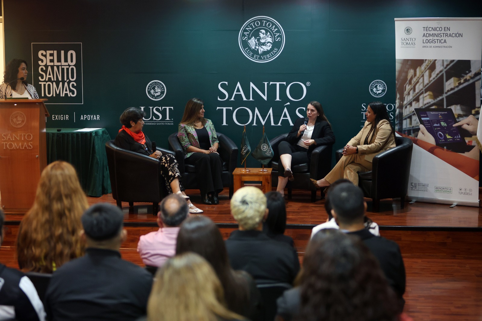 Primer seminario “Mujer y Logística” relevó el liderazgo femenino en Tarapacá