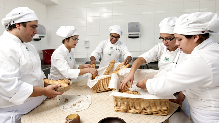 Área de Turismo y Gastronomía