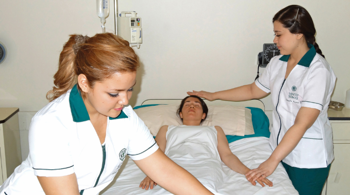 Técnico en Enfermería Mención Terapias Complementarias